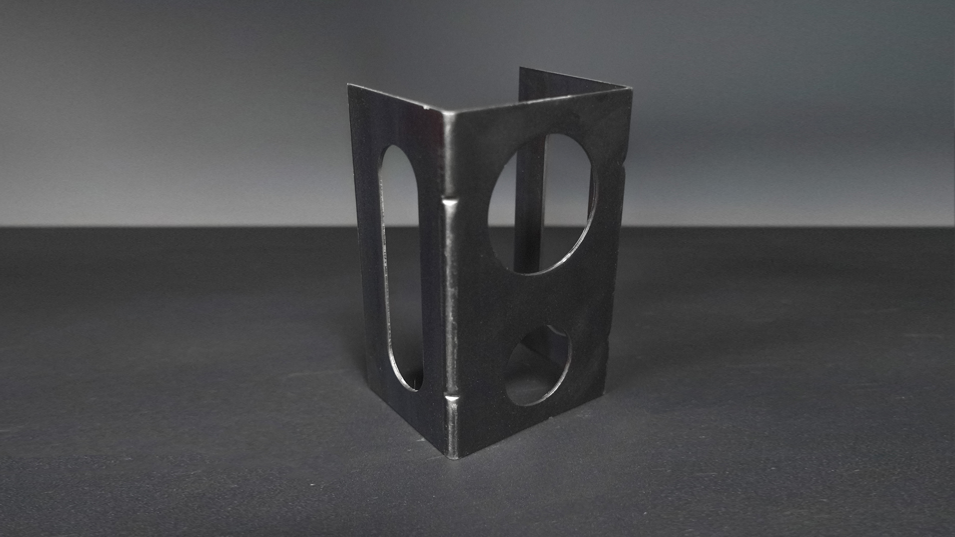 GENLEŞME TANK AKSESUARLARI – MANOMETRE MUHAFAZA KAPAĞI SİBOP KORUMALI