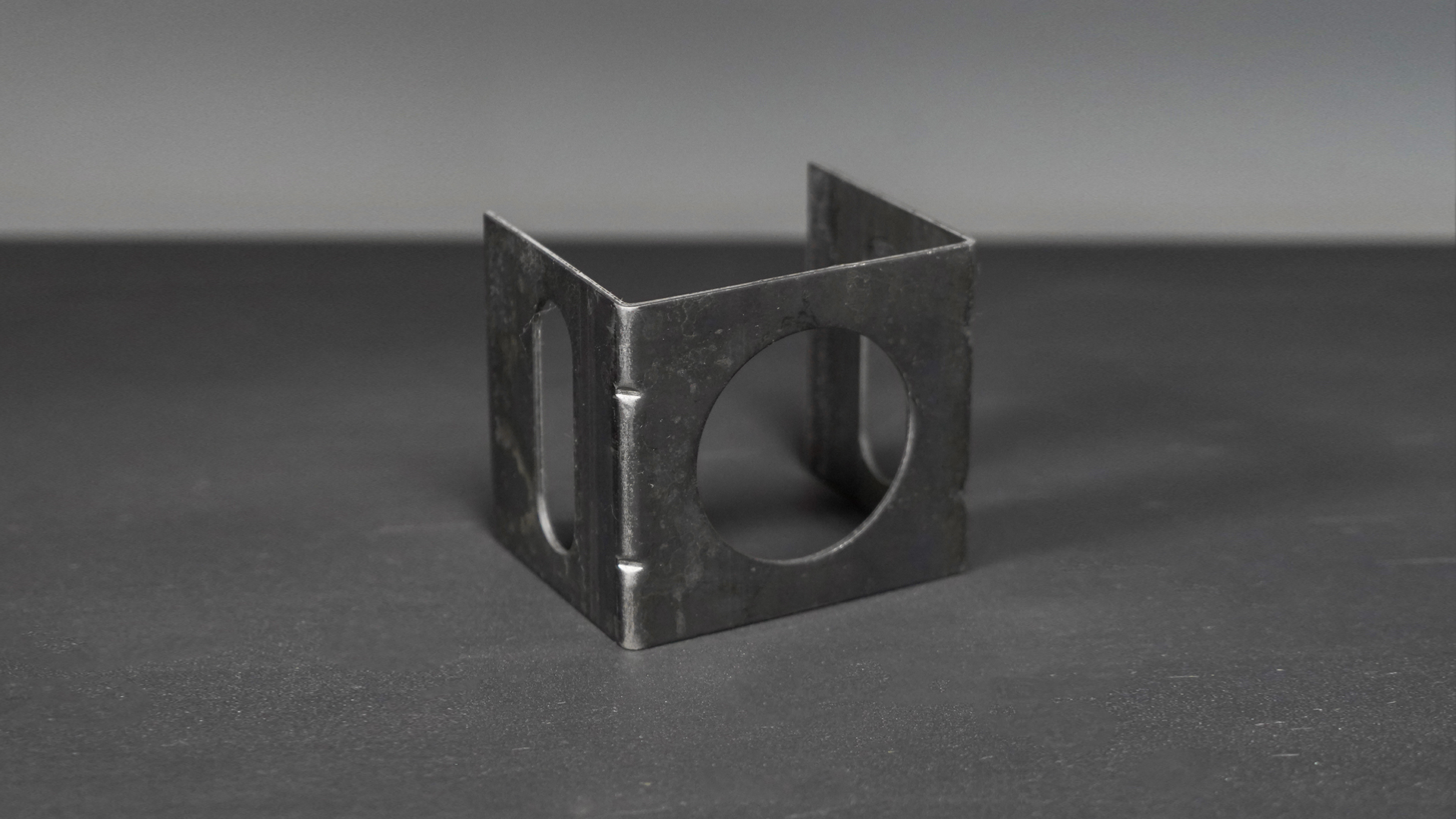 GENLEŞME TANK AKSESUARLARI – MANOMETRE MUHAFAZA KAPAĞI